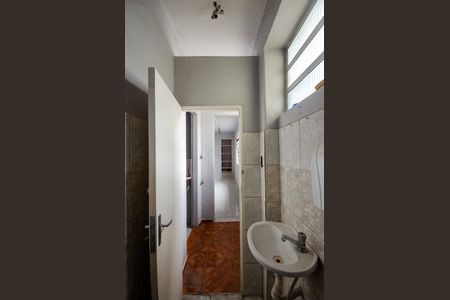 Casa à venda com 239m², 4 quartos e 2 vagasBanheiro 3