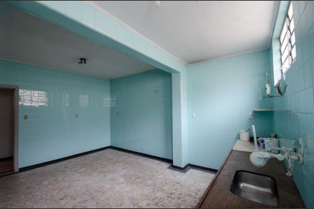 Casa à venda com 239m², 4 quartos e 2 vagasCozinha 1