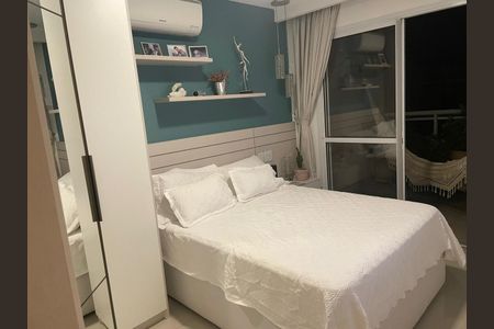 Quarto de apartamento à venda com 2 quartos, 122m² em Camboinhas, Niterói