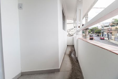 Varanda de casa para alugar com 1 quarto, 70m² em Jardim Silveira, Barueri