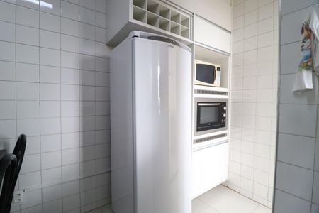 Apartamento para alugar com 75m², 2 quartos e 1 vagaCozinha