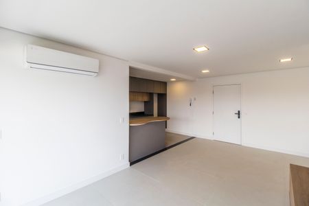 Sala  de apartamento para alugar com 3 quartos, 125m² em Alphaville Industrial, Barueri