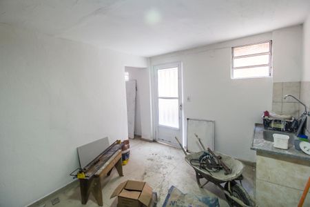 Sala  de apartamento para alugar com 2 quartos, 70m² em Jardim Silveira, Barueri