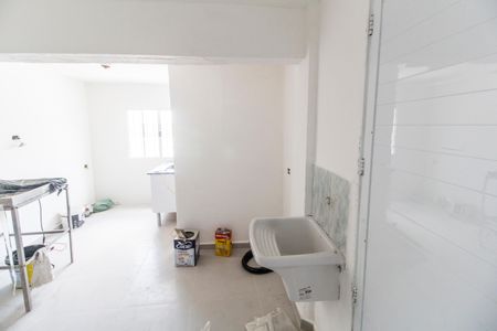 Área de Serviço de casa para alugar com 1 quarto, 70m² em Jardim Silveira, Barueri