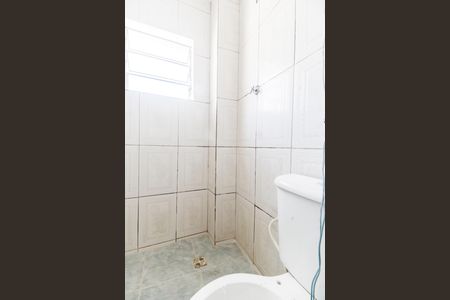 Banheiro de casa para alugar com 1 quarto, 70m² em Jardim Silveira, Barueri