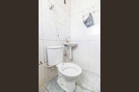 Banheiro de casa para alugar com 1 quarto, 70m² em Jardim Silveira, Barueri