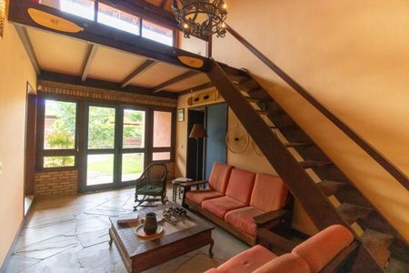 Casa de condomínio à venda com 270m², 4 quartos e 1 vagaSala