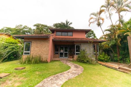 Casa de condomínio à venda com 270m², 4 quartos e 1 vagaFachada