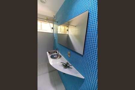 Casa de condomínio à venda com 270m², 4 quartos e 1 vagaBanheiro da Suíte 2