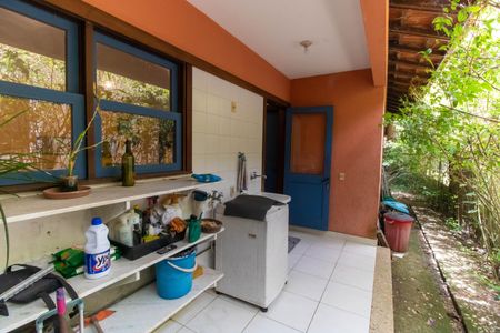Casa de condomínio à venda com 270m², 4 quartos e 1 vagaÁrea de Serviço