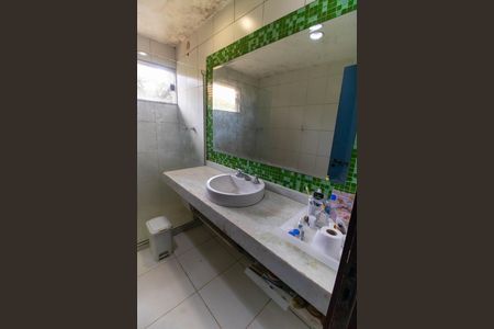 Casa de condomínio à venda com 270m², 4 quartos e 1 vagaBanheiro da Suíte