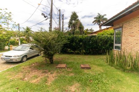 Casa de condomínio à venda com 270m², 4 quartos e 1 vagaÁrea externa