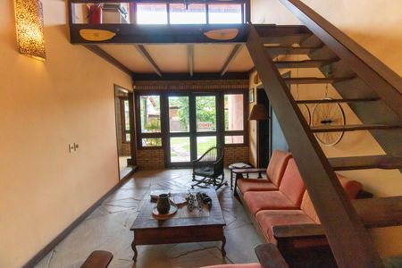 Casa de condomínio à venda com 270m², 4 quartos e 1 vagaSala