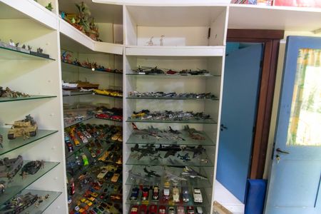 Casa de condomínio à venda com 270m², 4 quartos e 1 vagaSuíte 2