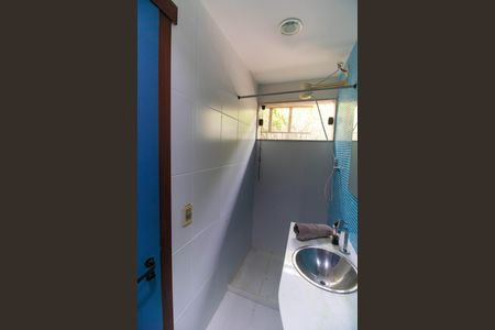 Casa de condomínio à venda com 270m², 4 quartos e 1 vagaBanheiro da Suíte 2