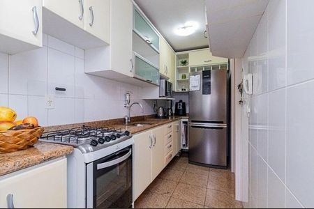 Cozinha  de apartamento para alugar com 2 quartos, 80m² em Petrópolis, Porto Alegre