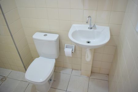 Apartamento para alugar com 58m², 2 quartos e 1 vagaBanheiro 