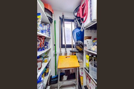 Apartamento à venda com 93m², 2 quartos e 2 vagasDespensa