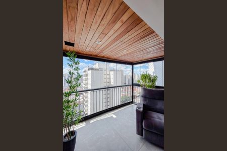 Apartamento à venda com 93m², 2 quartos e 2 vagasVaranda