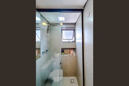 Apartamento à venda com 93m², 2 quartos e 2 vagasBanheiro da Suíte 2