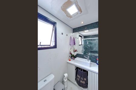 Apartamento à venda com 93m², 2 quartos e 2 vagasBanheiro da Suíte 1