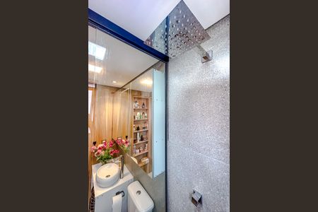 Apartamento à venda com 93m², 2 quartos e 2 vagasBanheiro da Suíte 2