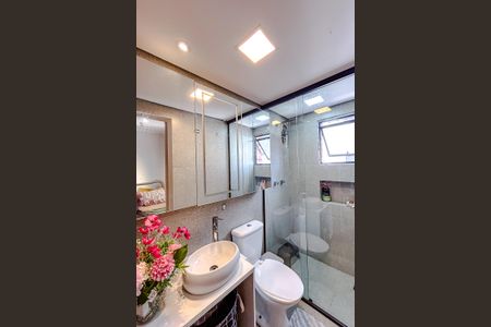 Apartamento à venda com 93m², 2 quartos e 2 vagasBanheiro da Suíte 2