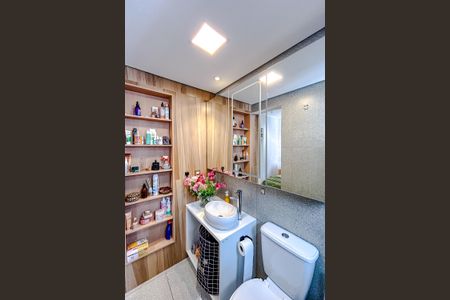 Apartamento à venda com 93m², 2 quartos e 2 vagasBanheiro da Suíte 2