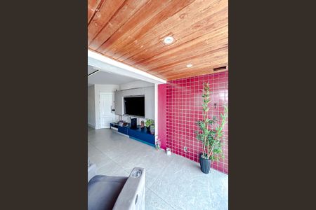 Apartamento à venda com 93m², 2 quartos e 2 vagasVaranda