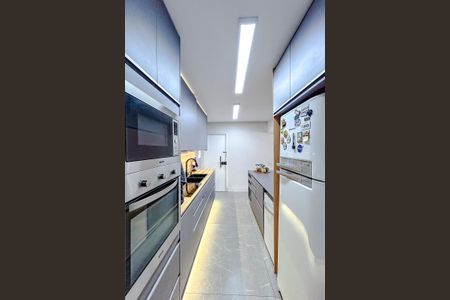 Apartamento à venda com 93m², 2 quartos e 2 vagasCozinha