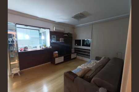 Sala  de apartamento para alugar com 2 quartos, 58m² em Glória, Porto Alegre