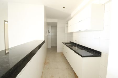 Apartamento para alugar com 61m², 2 quartos e 2 vagasCozinha