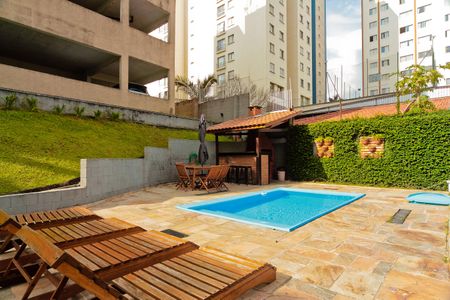 Apartamento à venda com 70m², 3 quartos e 1 vagaÁrea comum - Piscina
