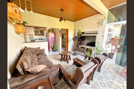 Sala de apartamento para alugar com 2 quartos, 140m² em Canasvieiras, Florianópolis