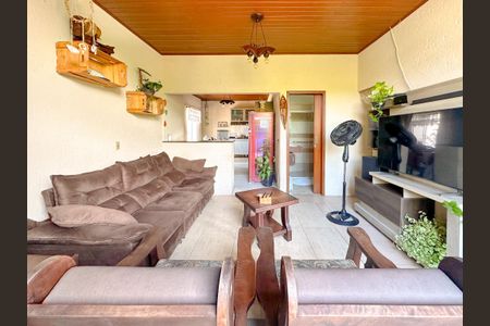 Sala de apartamento para alugar com 2 quartos, 140m² em Canasvieiras, Florianópolis