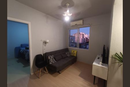 Sala  de apartamento para alugar com 1 quarto, 40m² em Centro Histórico, Porto Alegre