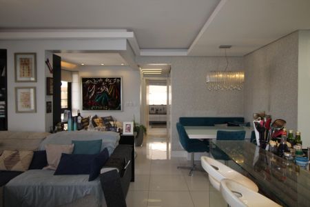 Apartamento à venda com 82m², 2 quartos e 2 vagasSala