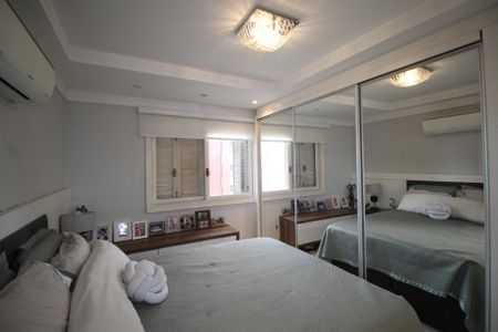 Apartamento à venda com 82m², 2 quartos e 2 vagasSuíte 1