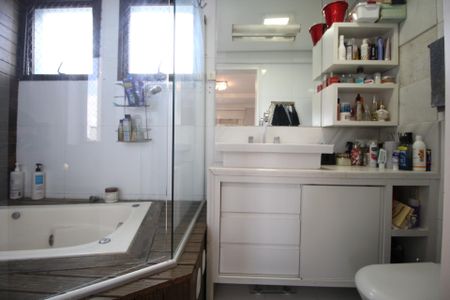 Apartamento à venda com 82m², 2 quartos e 2 vagasSuíte 1