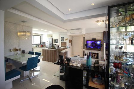 Apartamento à venda com 82m², 2 quartos e 2 vagasSala