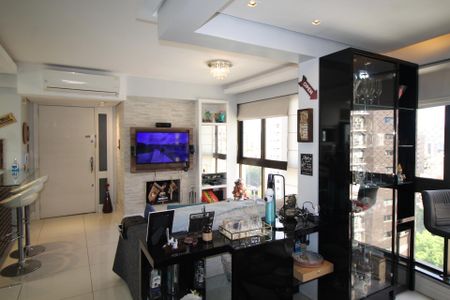 Sala de apartamento à venda com 2 quartos, 82m² em Três Figueiras, Porto Alegre