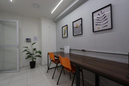Apartamento à venda com 28m², 1 quarto e sem vagaÁrea comum - Home Office
