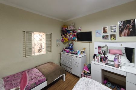 Casa à venda com 212m², 3 quartos e 2 vagasQuarto 3