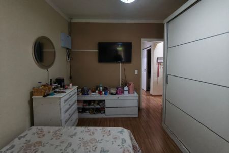 Casa à venda com 212m², 3 quartos e 2 vagasQuarto 1