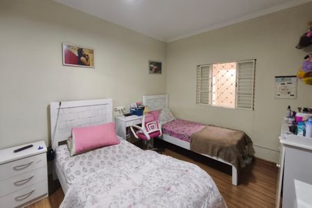 Casa à venda com 212m², 3 quartos e 2 vagasQuarto 3