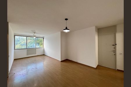 Sala de apartamento para alugar com 2 quartos, 92m² em Leme, Rio de Janeiro