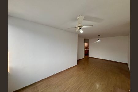 Apartamento para alugar com 92m², 2 quartos e 1 vagaSala