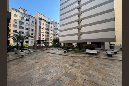 Apartamento para alugar com 92m², 2 quartos e 1 vagaÁrea comum - playground