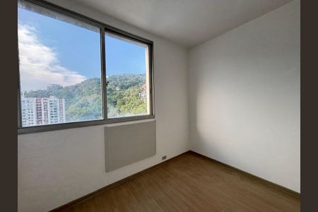Apartamento para alugar com 92m², 2 quartos e 1 vagaQuarto