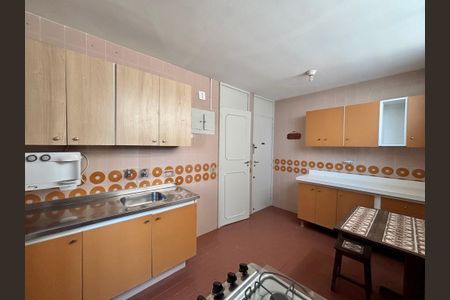 Apartamento para alugar com 92m², 2 quartos e 1 vagaCozinha